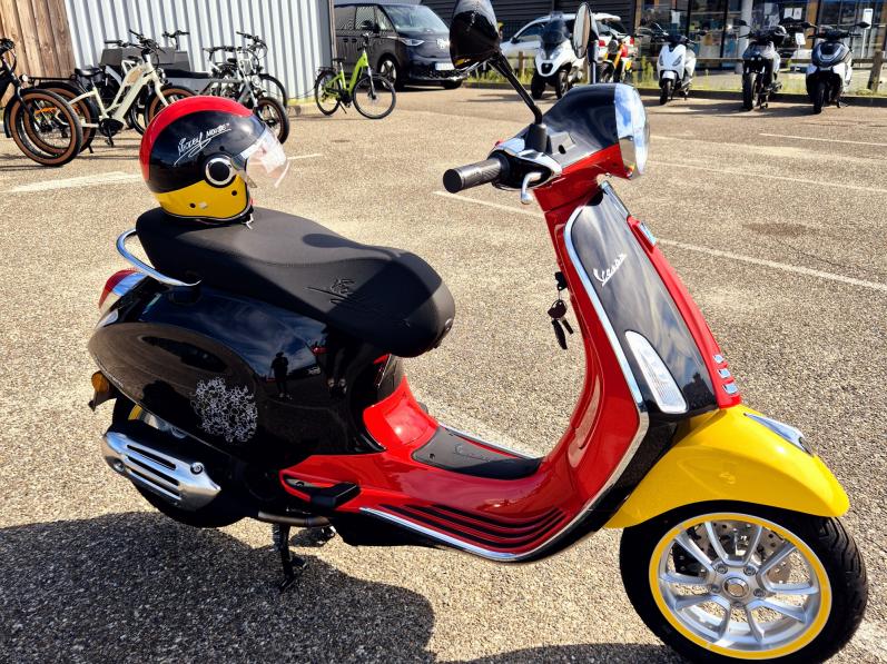 VESPA PRIMAVERA 125