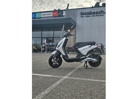 PIAGGIO 1 +